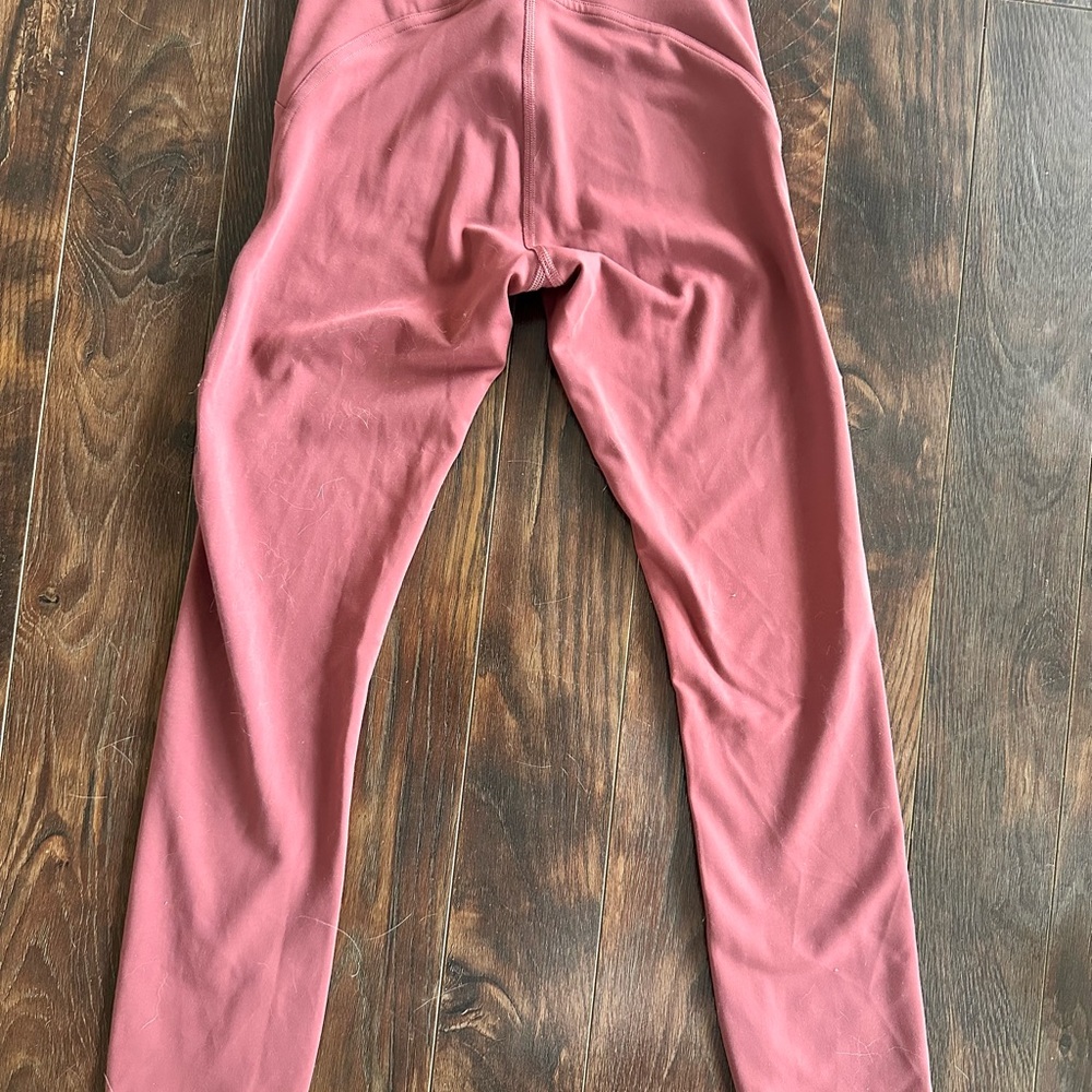 Lululemon Athletica Pink Leggings Streamlined Stretchy Design